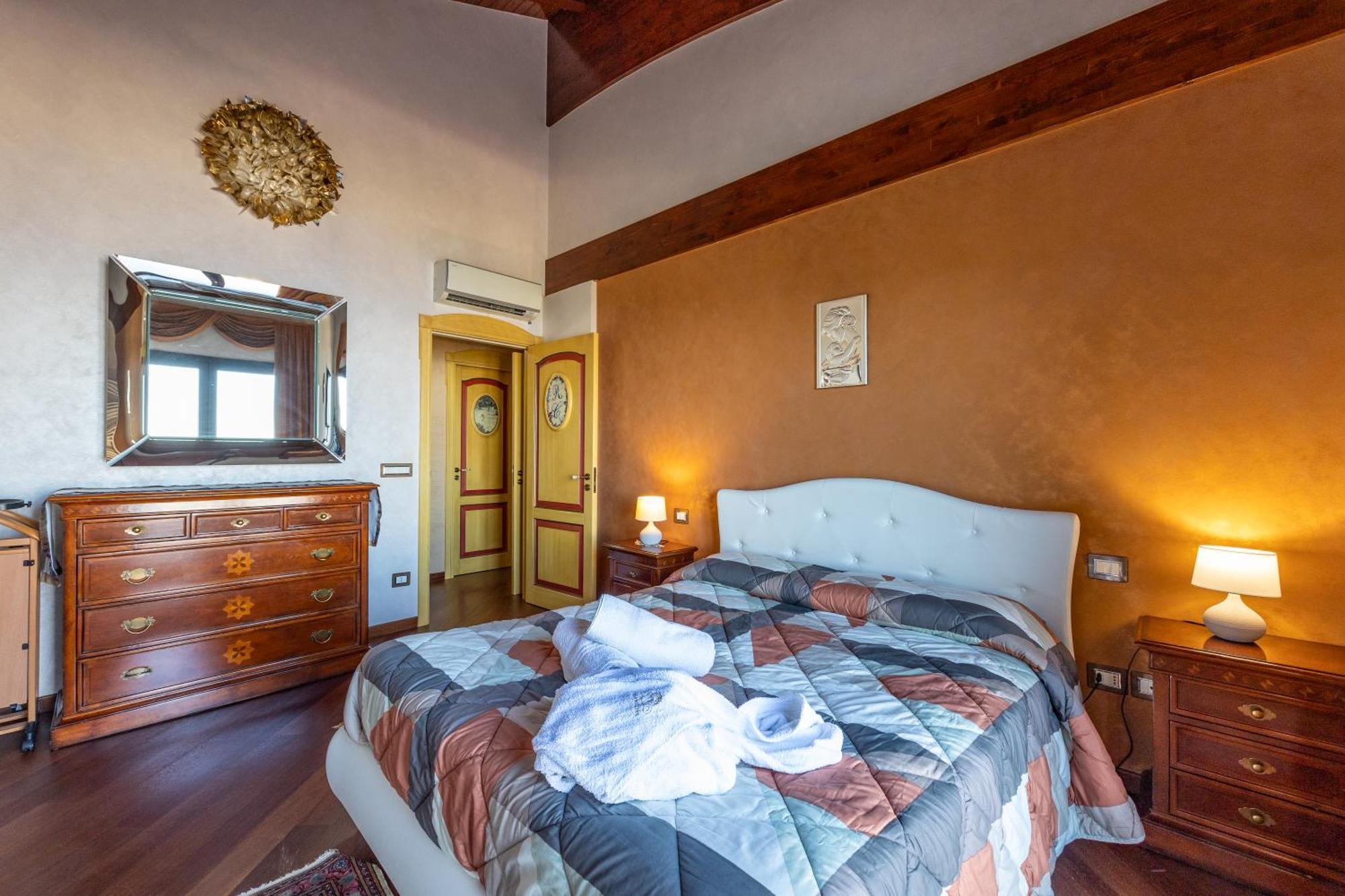 Villa Rosaria con spa e piscina interna Gioiosa Marea Esterno foto